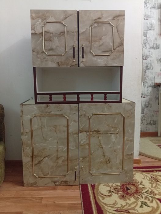 Кухонные шкафы подвесные
