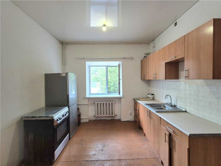 Продам 3 комн студию  болгарского типа в старом городе,