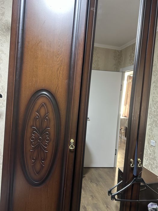 Шифоньер, кровать, тумбо. Матрас.   50000.  .