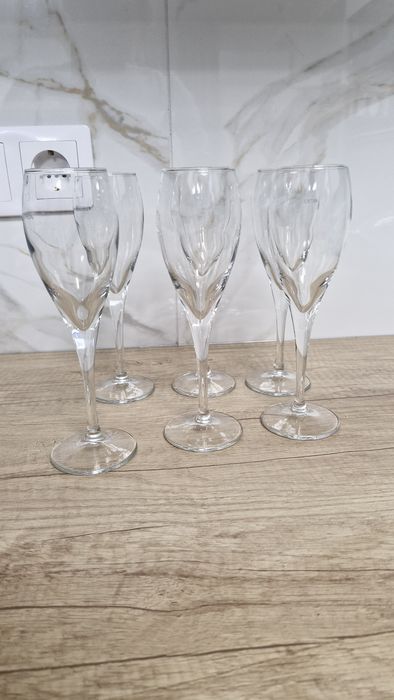 Set 6 pahare vin spumant