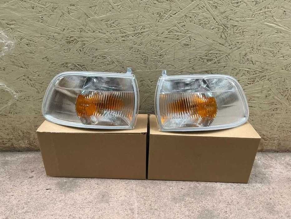 Поворотник паваротник Toyota Previa 91-96 Превия