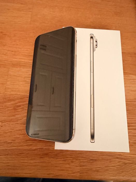 IPhone Air 512 GB Перфектно състояние!!!