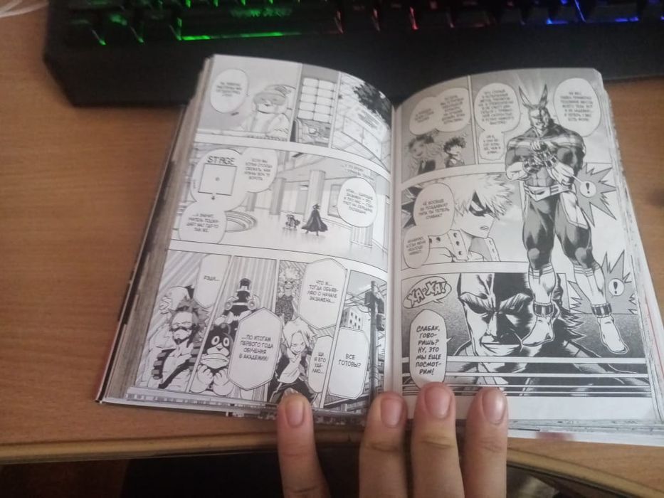 Продам    книги.