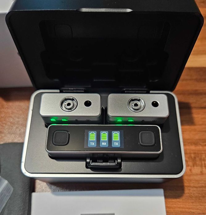 Ulanzi AM18 — 2 микрофона + приемник, тип влогърски