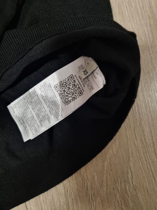 Яке,панталон и блуза фино плетиво Guess