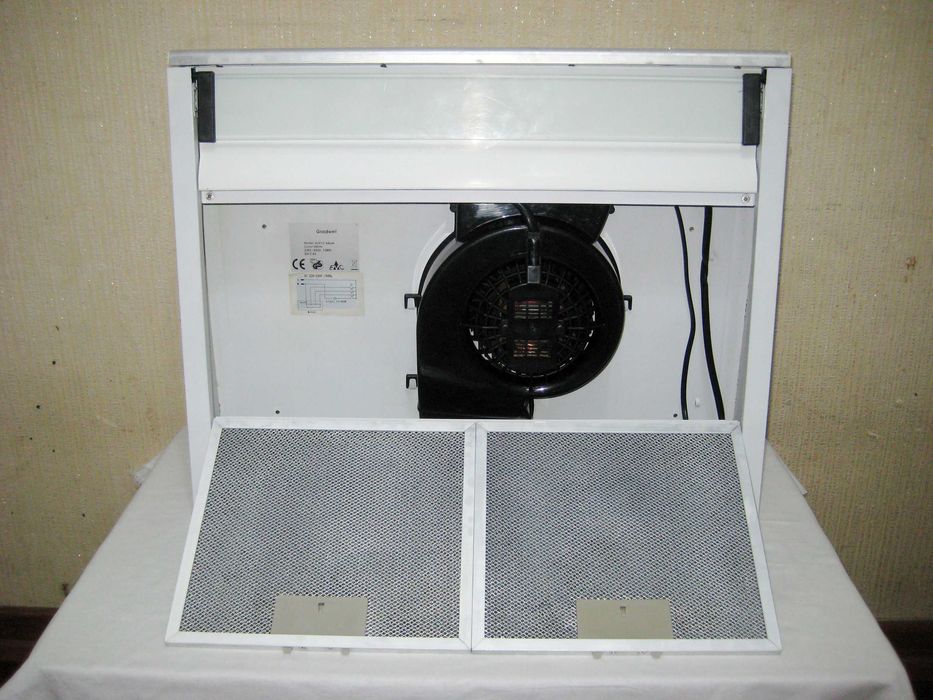 Вытяжка GOODWEII  отличном рабочим состоянии