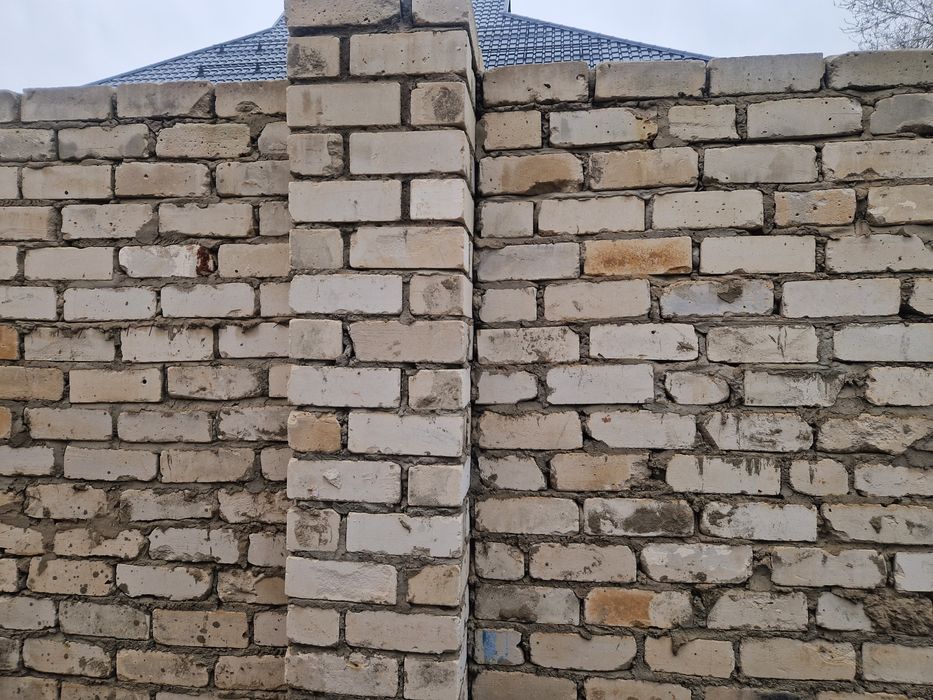 Кирпичь б/у тегін. Бұзып алу