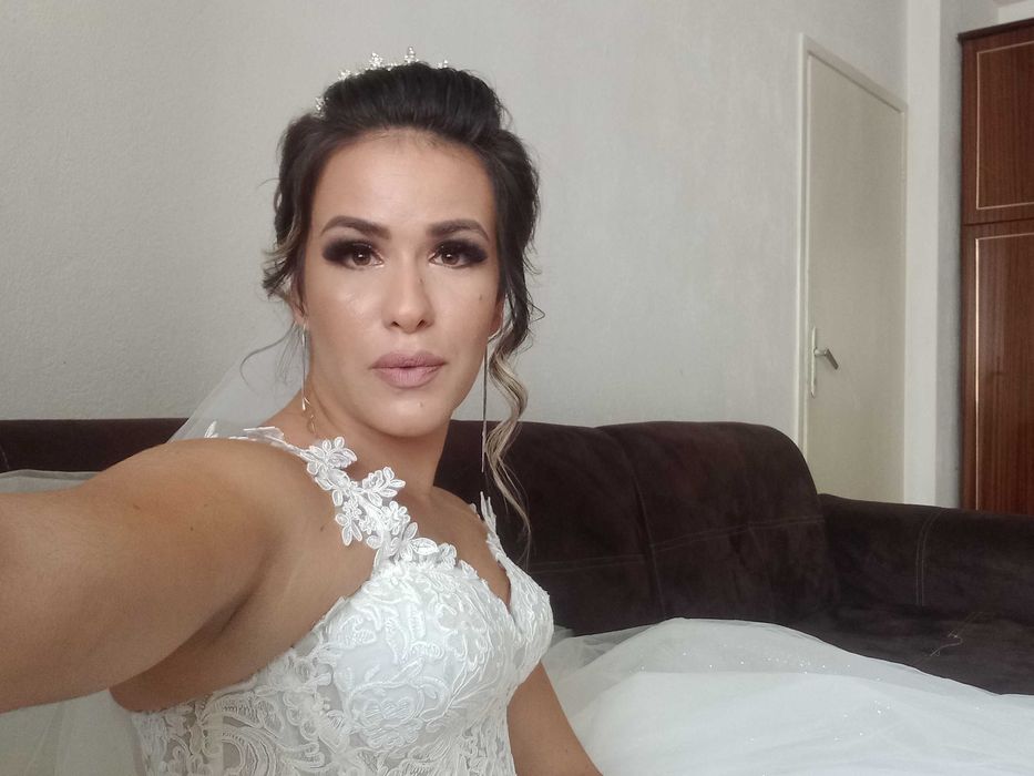 Сватбена /булчинска рокля