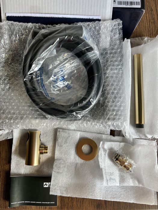 Смесител и подвижен душ