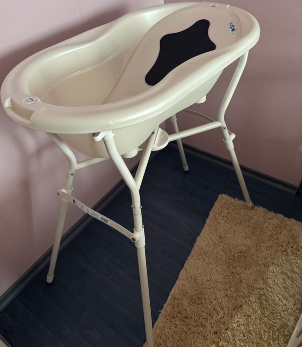 Ваничка със стойка