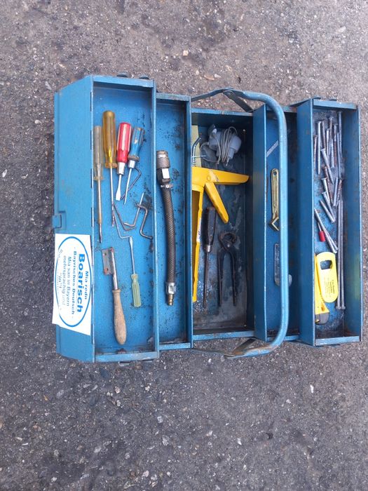 Куфар за инструменти