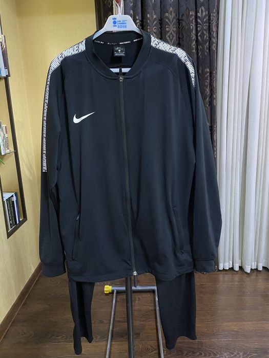 Профессиональный спортивный костюм Nike Dri-FIT Squad Original