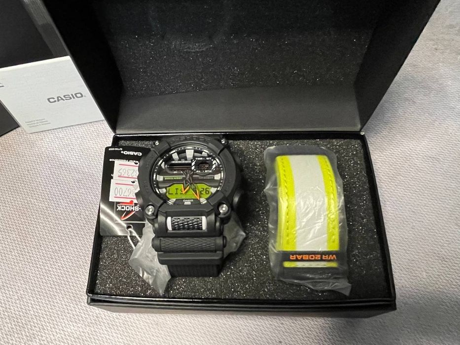 Японские часы Casio G-Shock GA-900E-1A3 и  Coros pace3