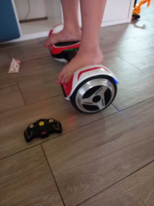 Duccati  nou  skatteboard
