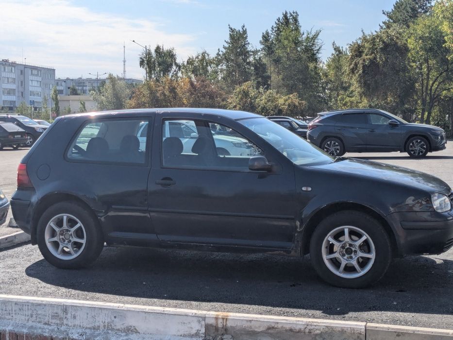 VW Golf 4 1.4 хэтчбек