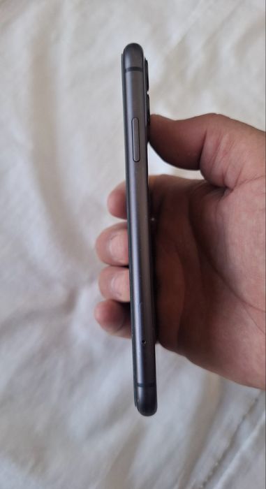 IPhone 11.  128g
