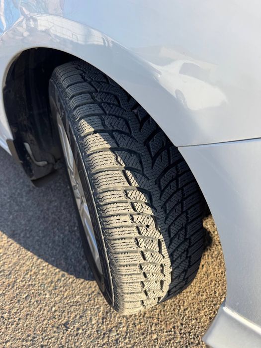 Тайота каролла в идельном состоянии!