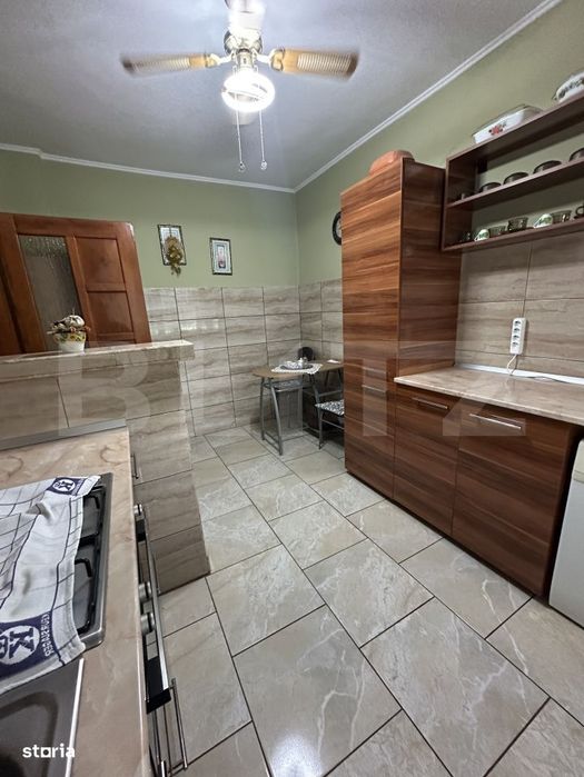 Casa P+2, 240 mp, 300 mp teren, zona Titulescu