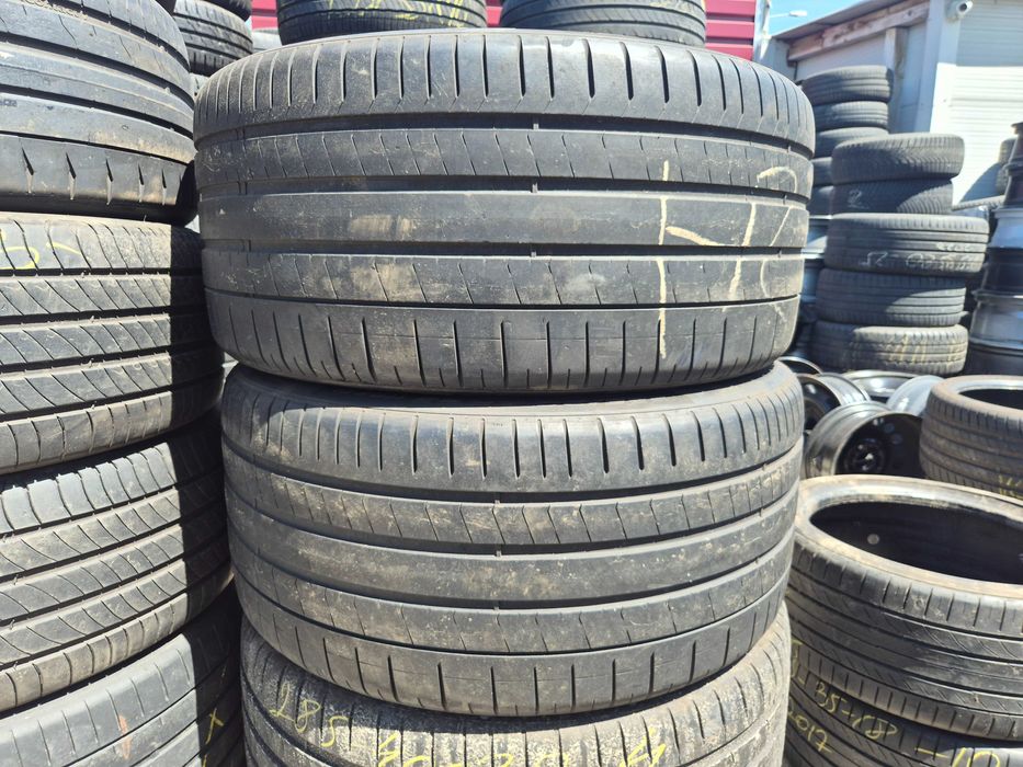 2 Anvelope de VARA - 325/30/23 - PIRELLI P-ZERO OEM Lamborghini URUS L - CA NOI - DOT 2024 !