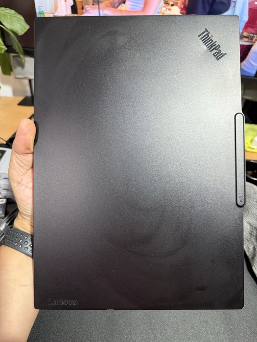 Lenovo E14 gen 7 16gb ddr5 512ssd