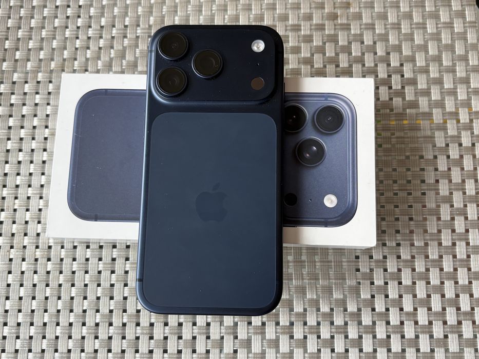 Iphone 17 Pro, 256 gb, Deep Blue