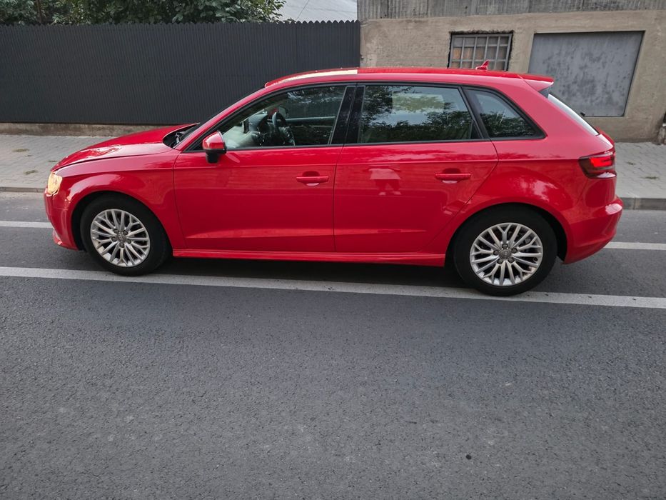 Audi A3 An2015 masina UK