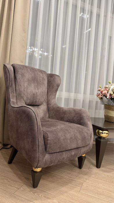 Продам Диван и два Кресла