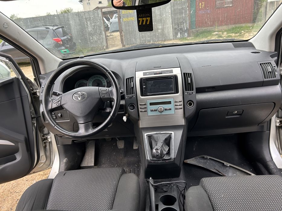 Toyota Corolla Verso Тойота Корола Версо 2.2 177 кс НА ЧАСТИ!