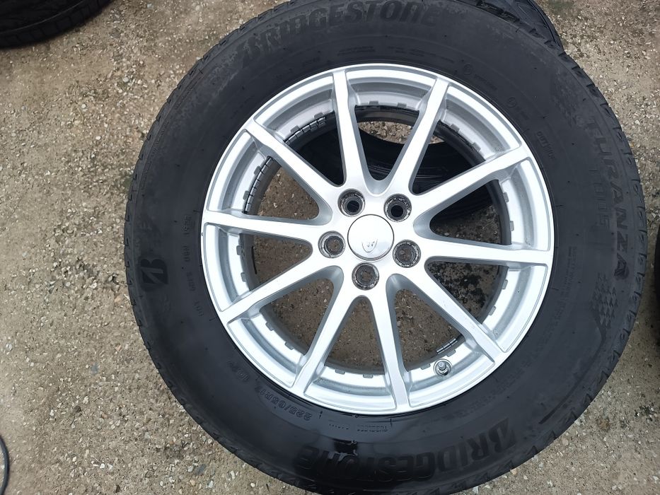 Ланд Ровър, Land Rover 225/65/17