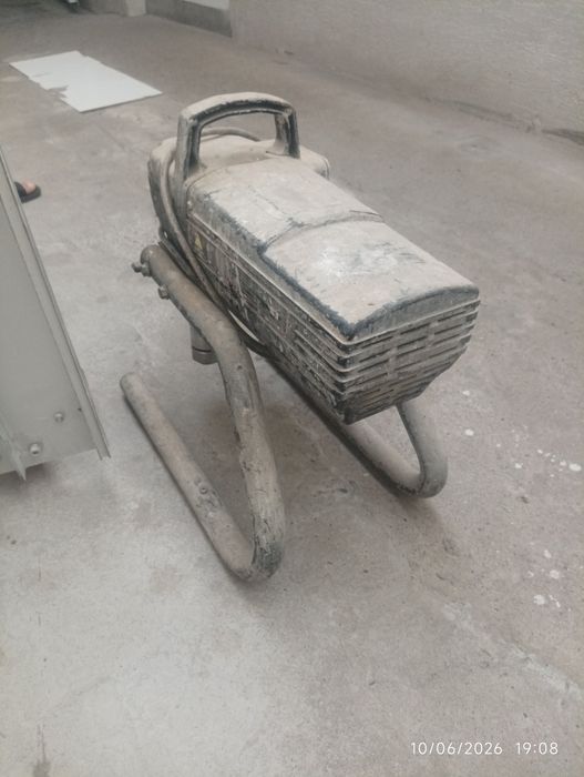 Compressor va kafel kesgich