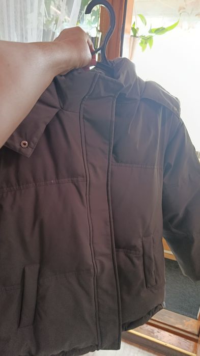 Продам зимнюю куртку на девочку 13 лет