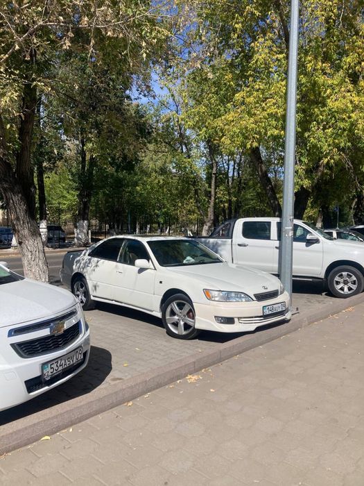 продам Lexus es300