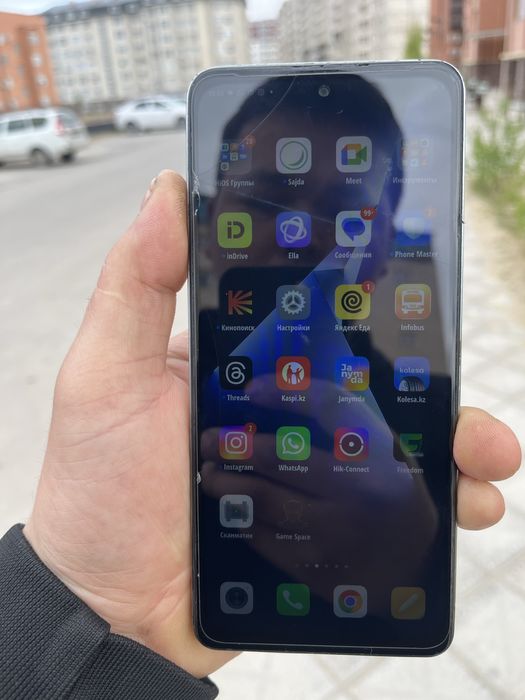 TECNO POVA 5  6/256 гб