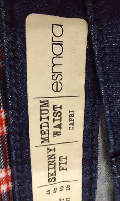 Продаю джинсы женские новые