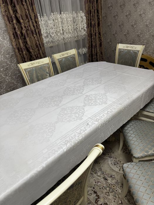 стол со стулями 3ай болды алганыма