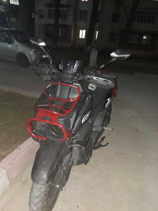 Продам скутер танк GST 150 кубовый