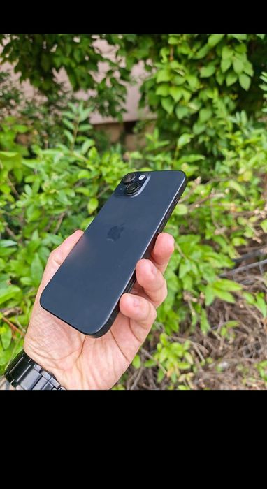Iphone 15 black .