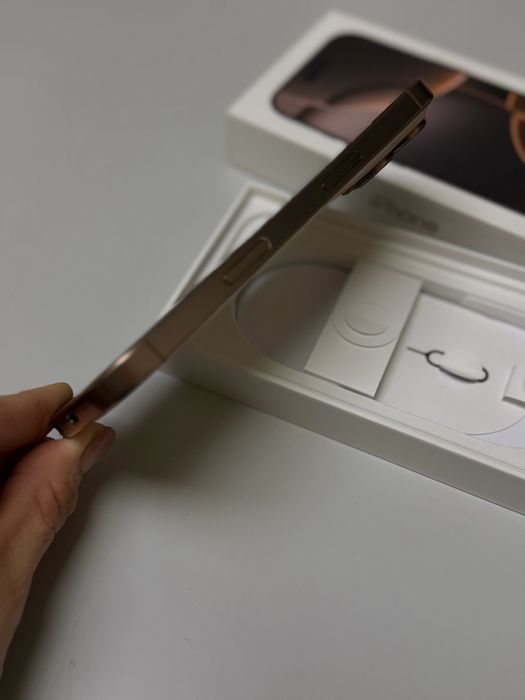 IPhone 16 pro с гаранция