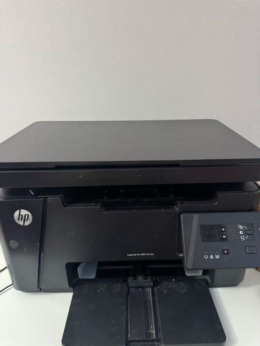 Принтер HP LaserJet Pro MFP M125a.