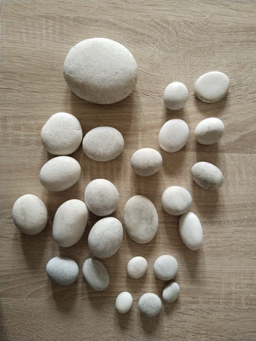 Камни с речки для декора.