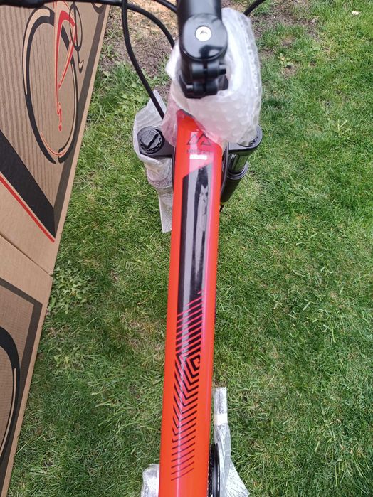 НОВ Велосипед 29" Cross GRX 8 Хидравлични Спирачки Рзамери L и XL