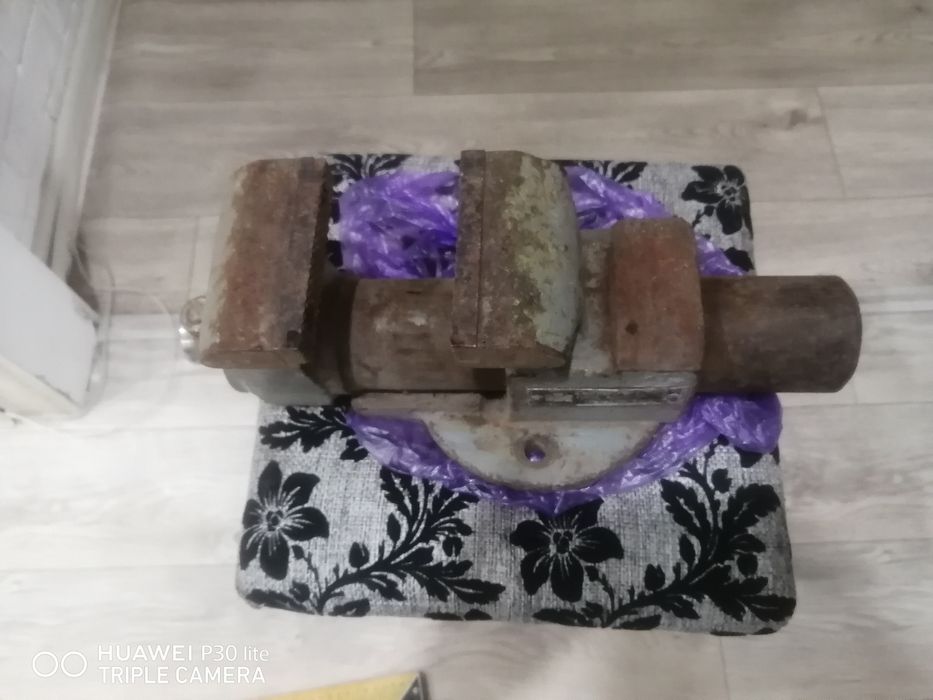 Продам Тиски СССР