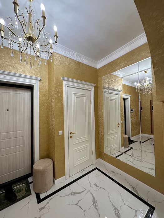 Продам квартиру на экспо 47 кв м