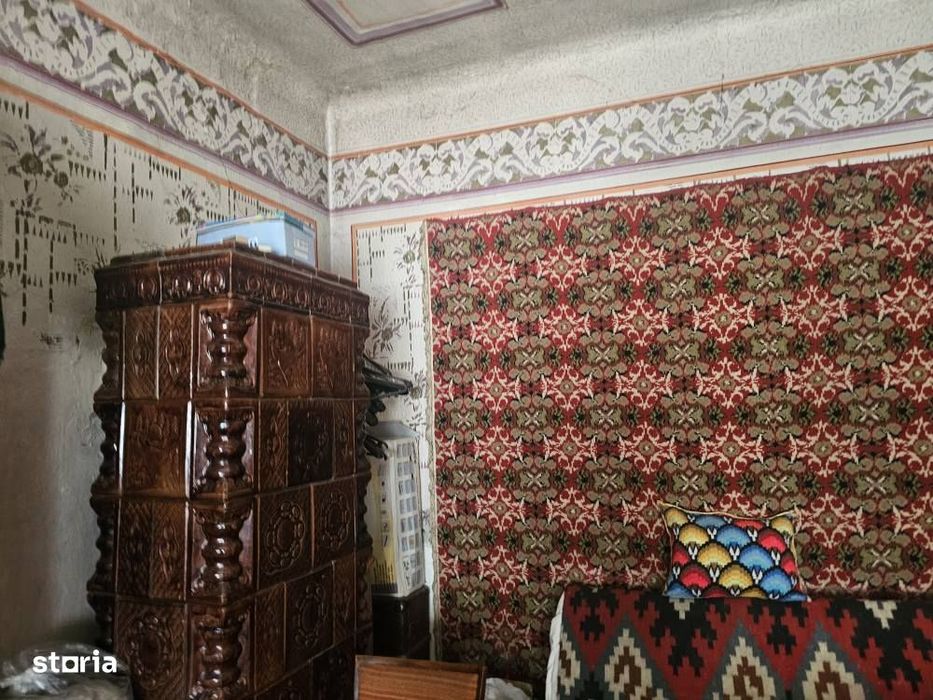 De vânzare apartament cu o cameră situat pe strada Evreilor Deportați