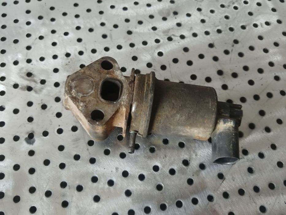 egr 1.4 b  vw golf 4 audi a3 skoda fabia 036131503m