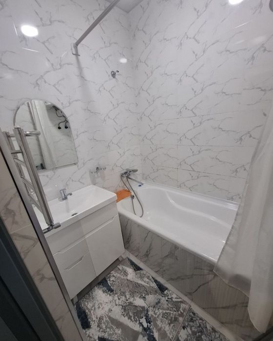 Яккасарайский, Братский Могила рядом 2 комнатная  Сдаётся