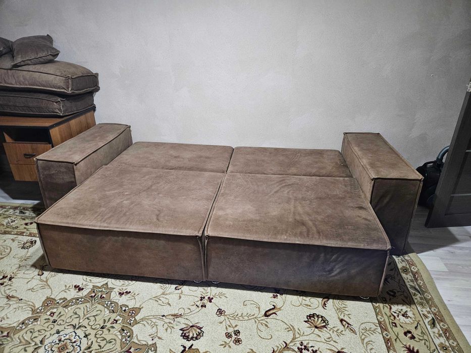 Срочно НЕДОРОГО продам диван
