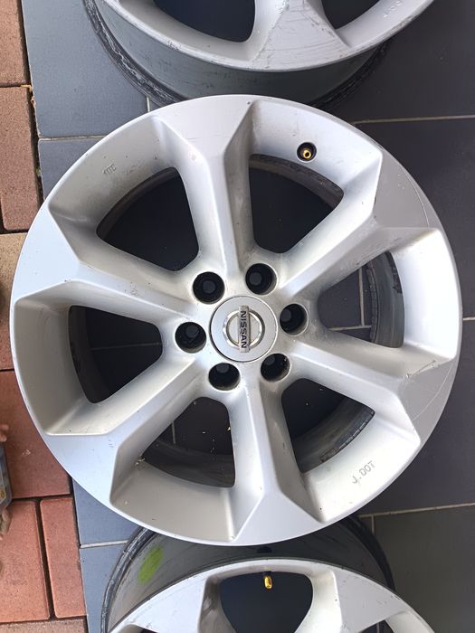 Jante Nissan pe 17