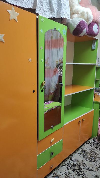Продается детский кровать и шкаф