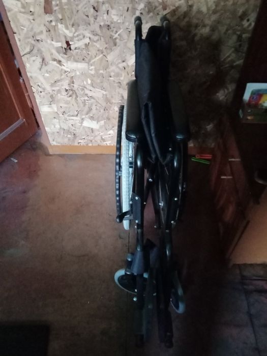 Кресло-коляска инвалидная